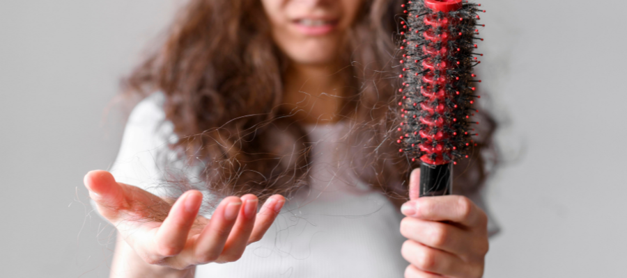 Causas da queda de cabelo
