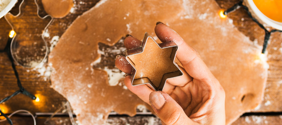 Bolachas em forma de estrela para uma Ceia de Natal saudável e equilibrada